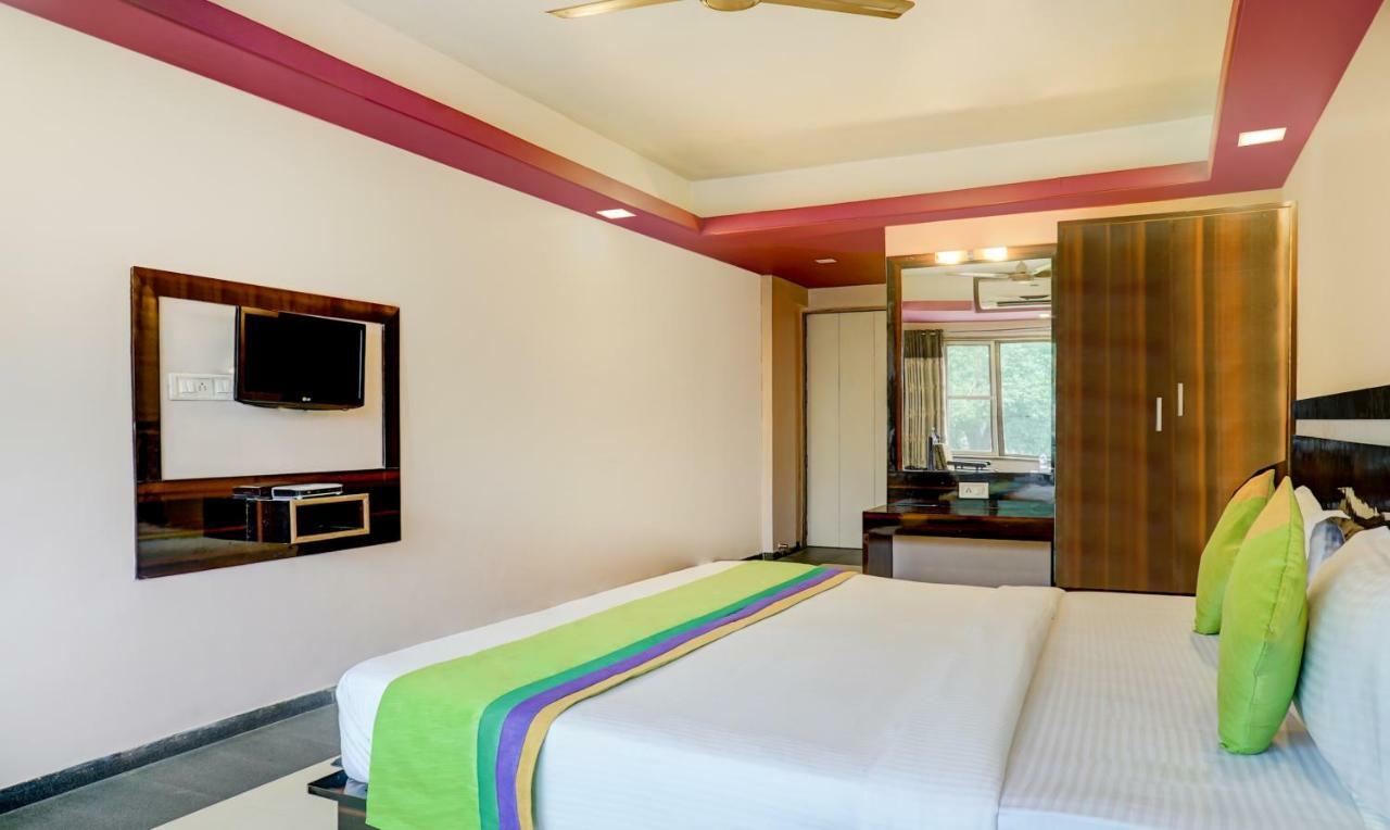 Mountview Resort & Spa Lonavala Exterior photo