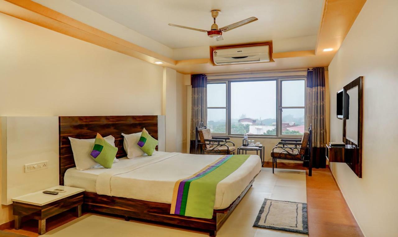 Mountview Resort & Spa Lonavala Exterior photo