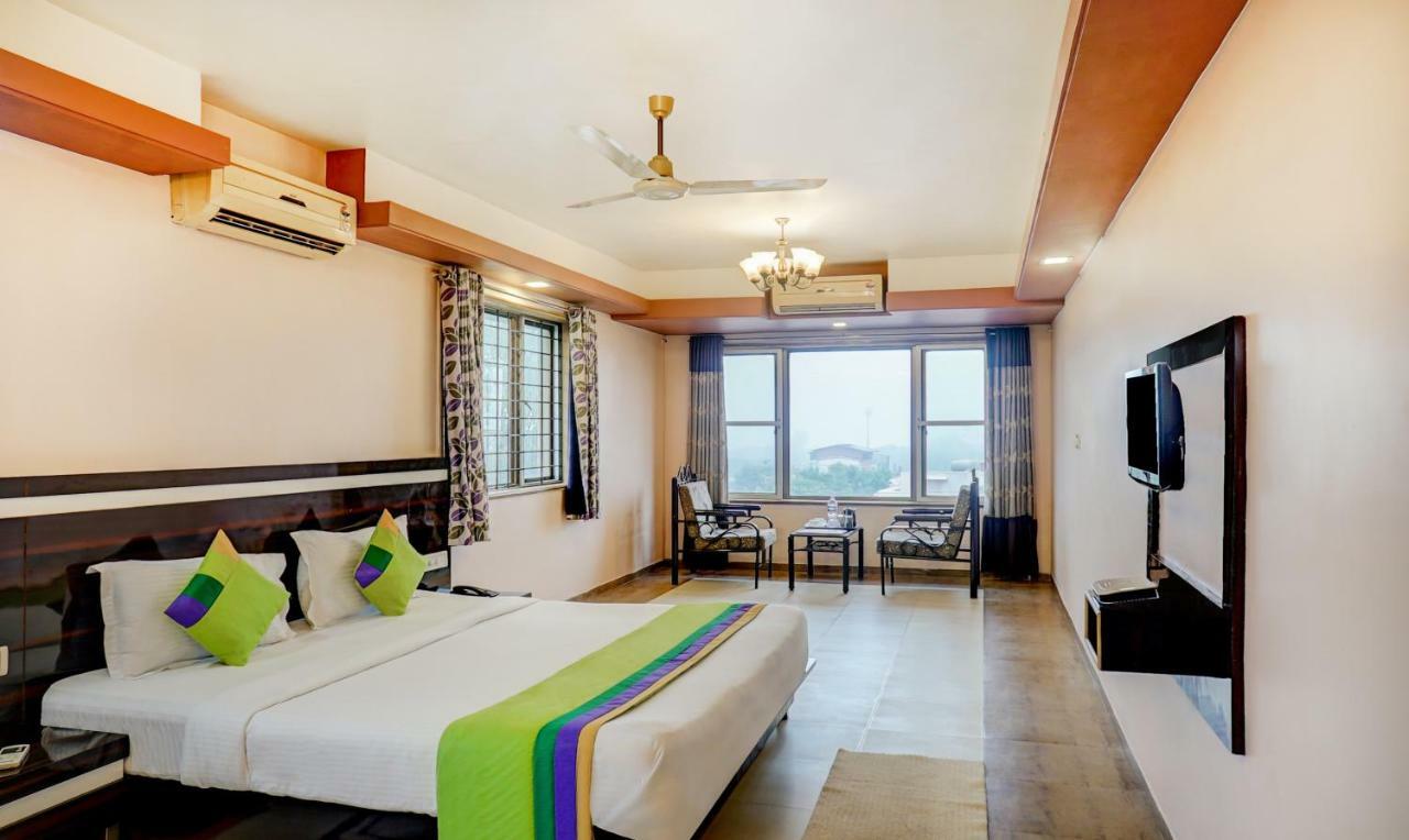 Mountview Resort & Spa Lonavala Exterior photo